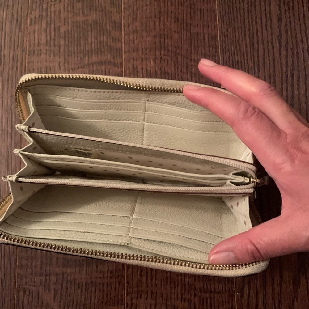 Kate Spade wallet - Picture 7 of 14